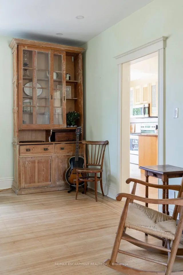 Additional image 16 of 24 Hyde Park Ave