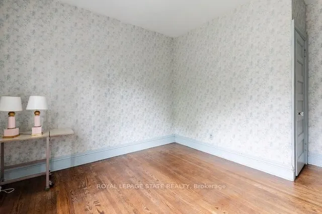 Additional image 24 of 142 Aberdeen Ave