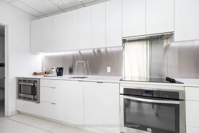 Additional image 23 of 185 Roehampton Ave Unit 2805