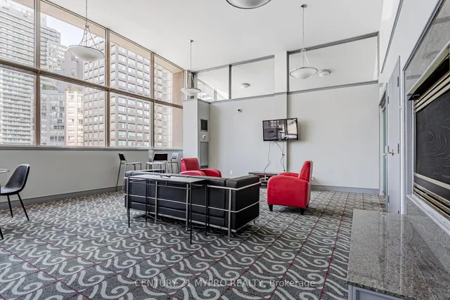 Additional image 5 of 555 Yonge St Unit 401