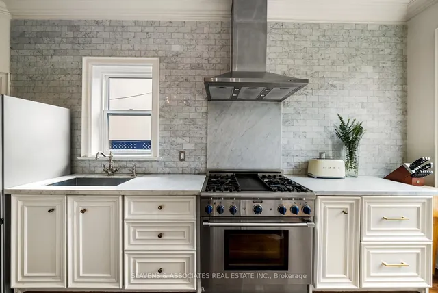 Additional image 15 of 74 Harvard Ave