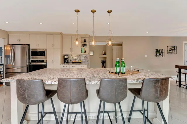 Additional image 14 of 660 Highvalley Rd