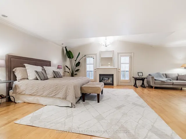 Additional image 31 of 55 Viewmount Ave