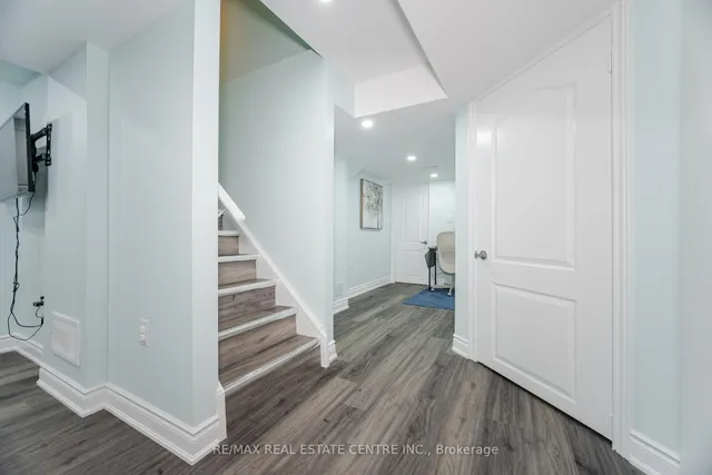 Additional image 39 of 48 Enford Cres