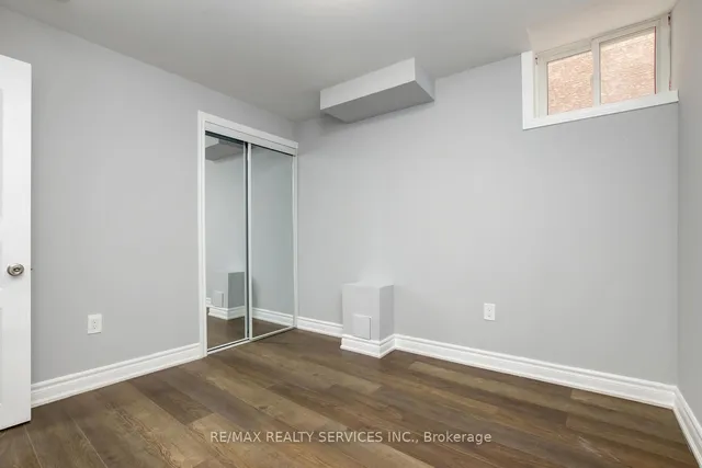 Additional image 39 of 44 Lormel Gate