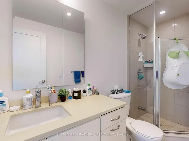 Additional image 17 of 70 Roehampton Ave Unit 1916