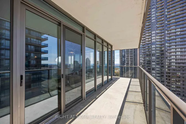 Additional image 11 of 90 Park Lawn Rd Unit 2205