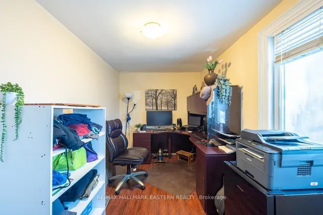 Additional image 4 of 3072 McNaughton Ave