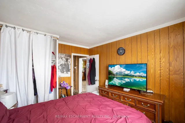 Additional image 9 of 426 WAVERLY St