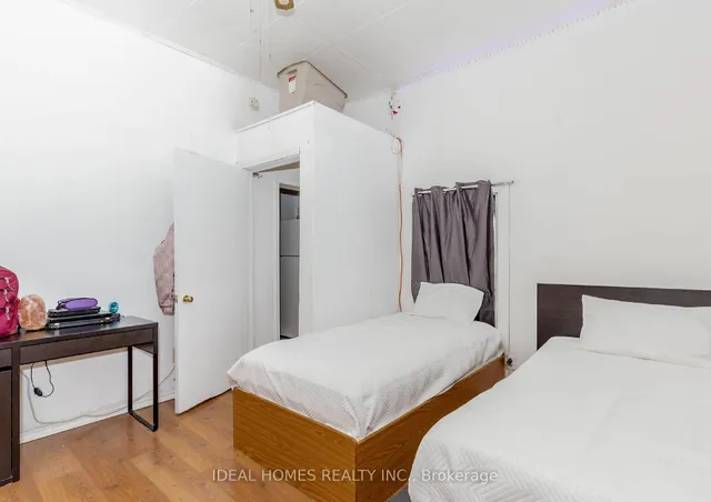 Additional image 11 of 184 Queen St