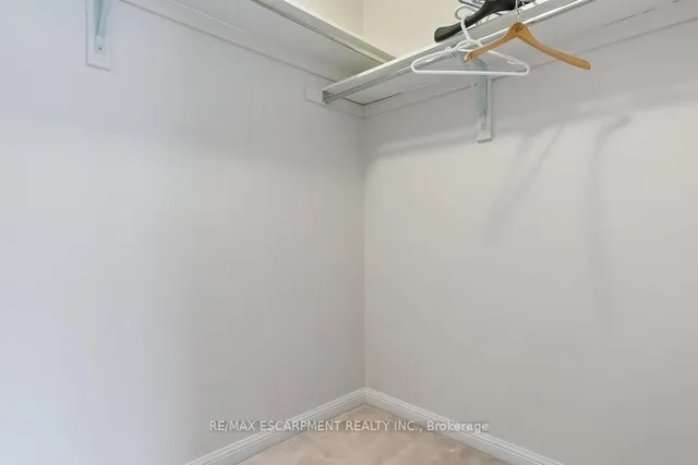 Additional image 33 of 255 Monaghan Cres