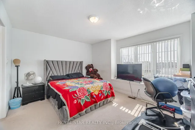 Additional image 29 of 21 Baylawn Circ