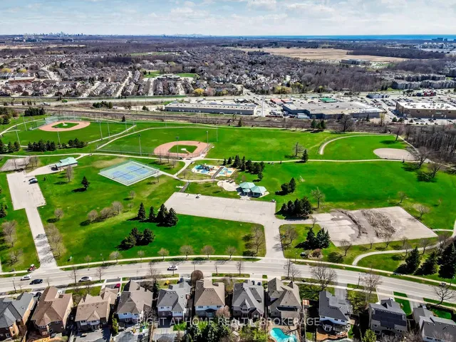 Primary image of 2156 Country Club Dr