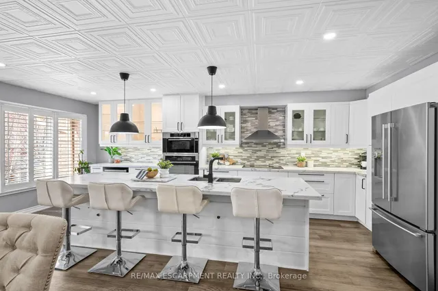 Additional image 9 of 955 King Rd Unit 7