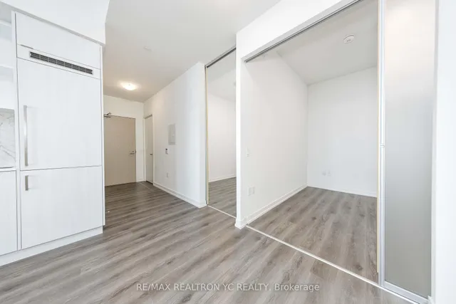 Additional image 3 of 138 Downes St Unit 6908