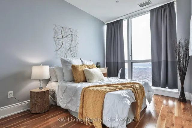 Additional image 19 of 388 Yonge St Unit 7514