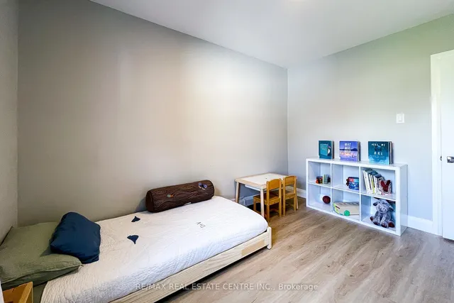 Additional image 31 of 112 Tragina Ave