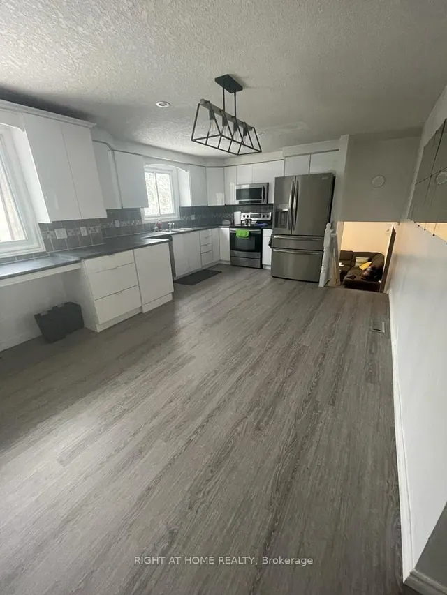 Additional image 16 of 72 Underhill Cres