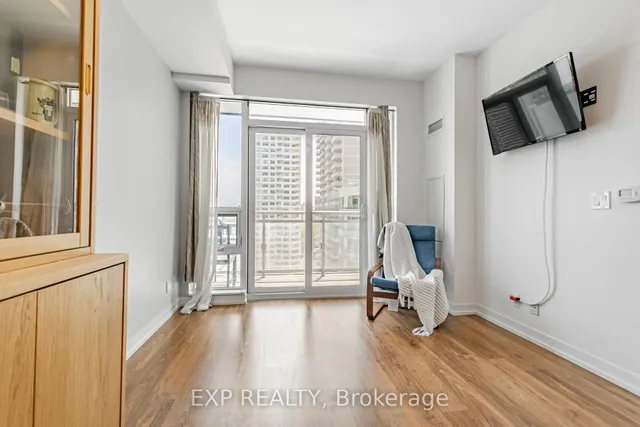 Additional image 10 of 98 Lillian St Unit 1018