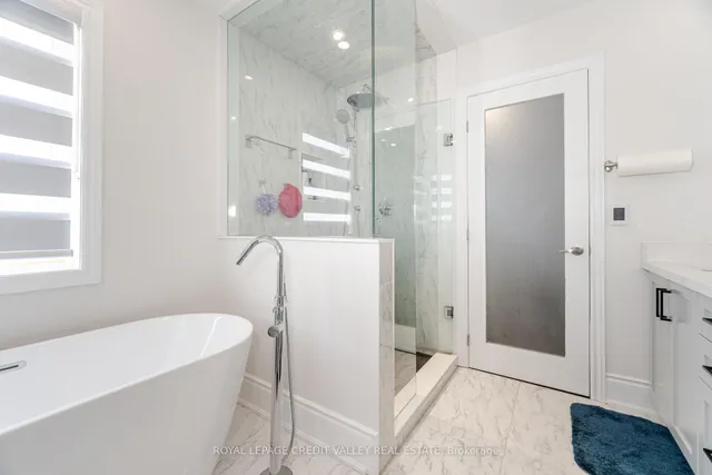 Additional image 30 of 2 Bramoak Cres