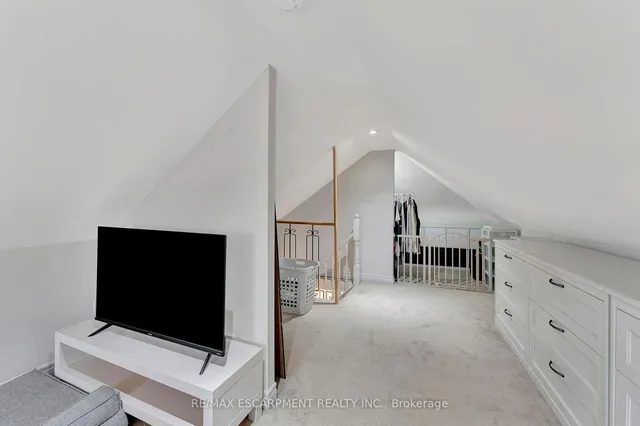 Additional image 21 of 65 Connaught Ave