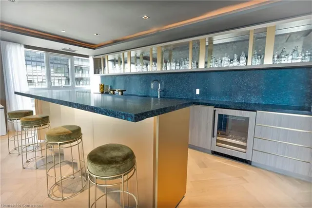 Additional image 16 of 405 Dundas St