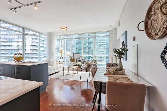 Additional image 8 of 55 Bremner Blvd Unit 1407