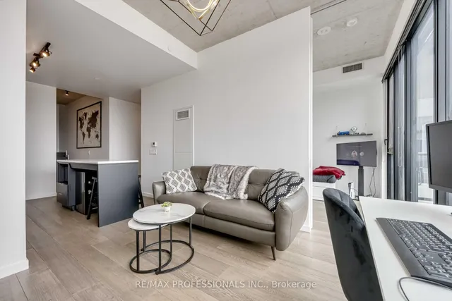 Additional image 7 of 7 Smith Cres Unit 803