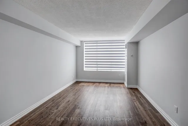 Additional image 11 of 215 The Donway Rd Unit 410