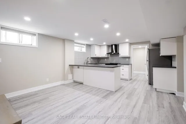 Additional image 37 of 52 Glen Agar Dr