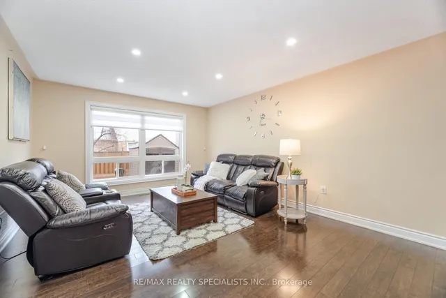 Additional image 12 of 11 Redcastle St