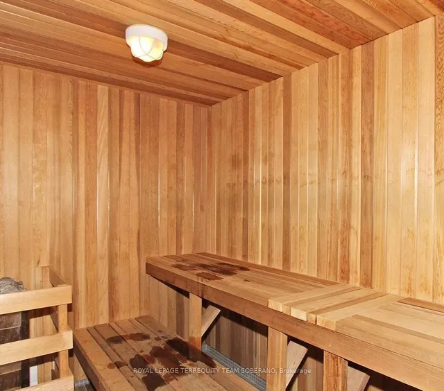 Additional image 12 of 209 Fort York Blvd Unit 770