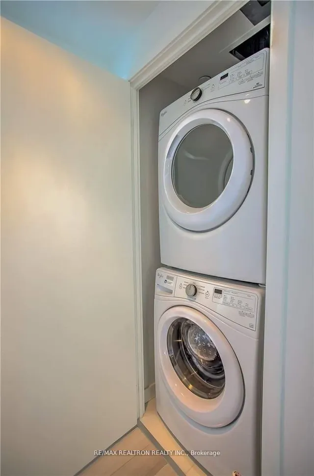 Additional image 17 of 117 McMahon Dr Unit 3702