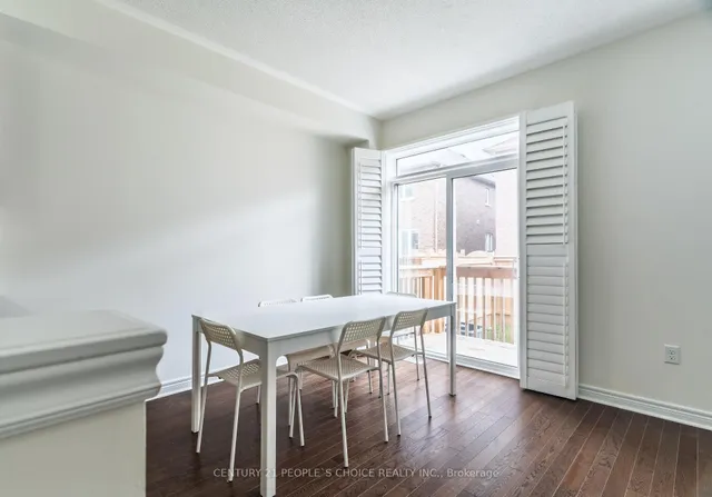 Additional image 17 of 61 Finegan Circ