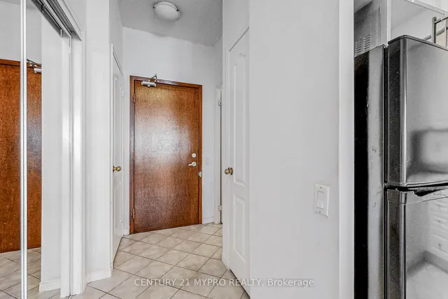 Additional image 12 of 555 Yonge St Unit 401