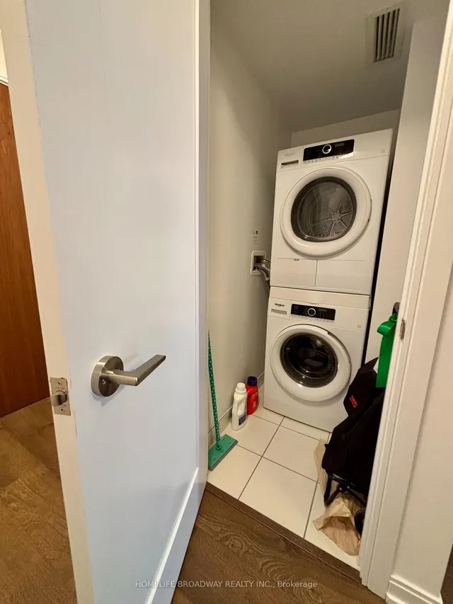 Additional image 17 of 275 Village Green Sq Unit 2718