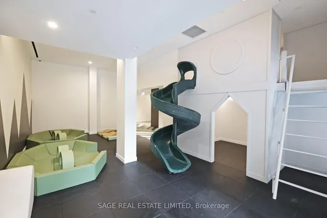 Additional image 22 of 39 Roehampton Ave Unit 3803