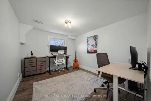 Additional image 38 of 454 Sparling Cres