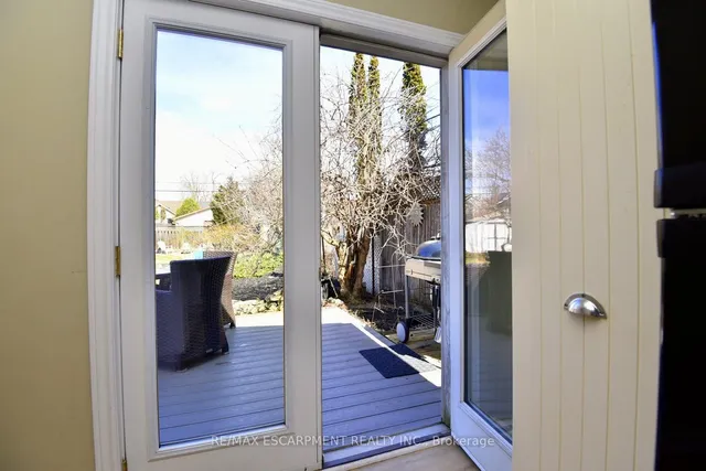 Additional image 20 of 364 Charlton Ave