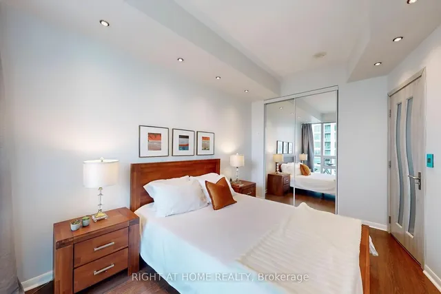 Additional image 14 of 219 Fort York Blvd Unit 2205