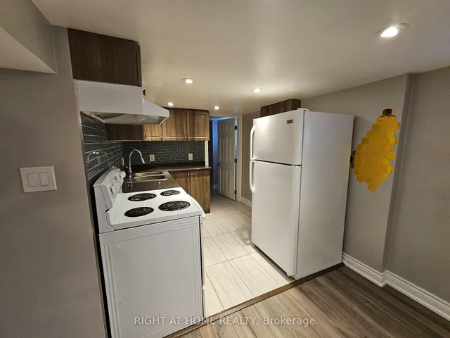 Additional image 21 of 6 Dunkirk Rd