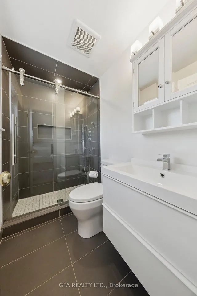 Additional image 33 of 2373 Cheverie St