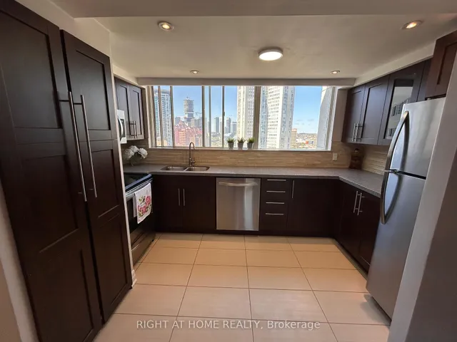 Additional image 2 of 3695 Kaneff Cres Unit Sph09