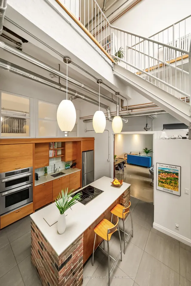 Additional image 3 of 264 Seaton St Unit 205