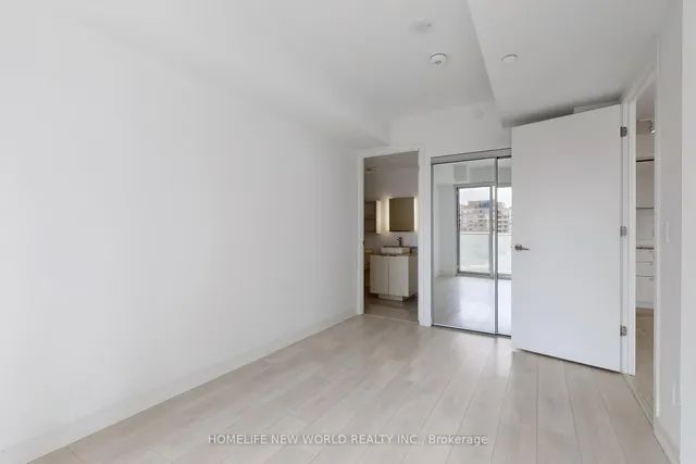 Additional image 16 of 501 Yonge St Unit 912