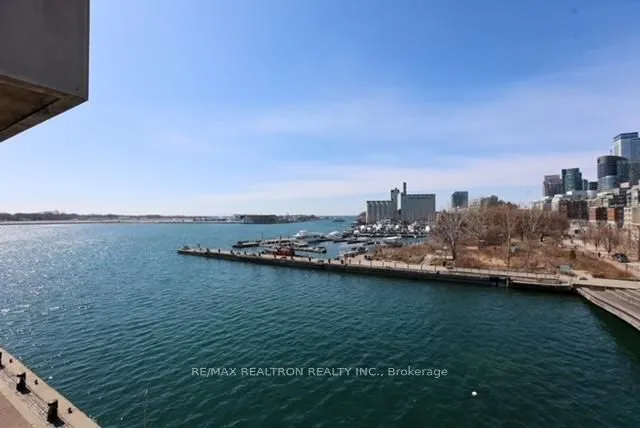 Additional image 2 of 401 Queens Quay Unit 403