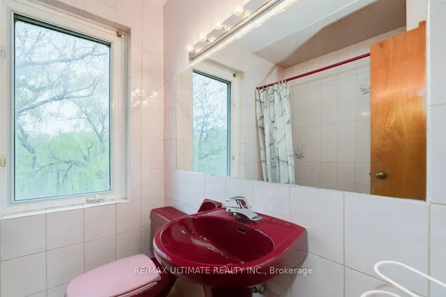 Additional image 23 of 26 Gracefield Ave