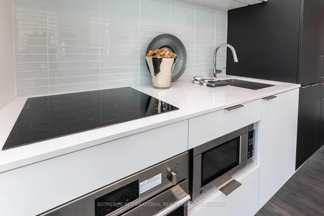 Additional image 13 of 33 Helendale Ave Unit 2110