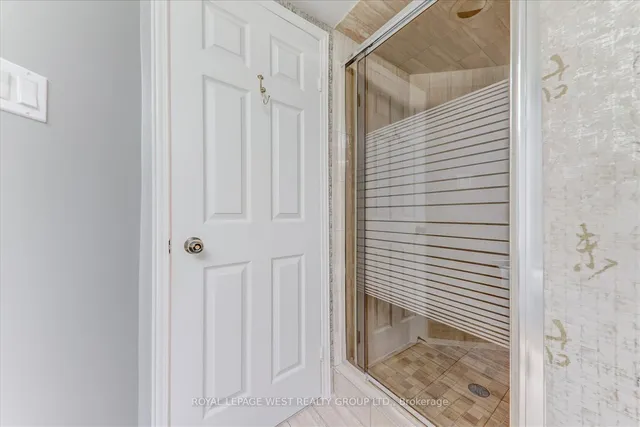 Additional image 17 of 3900 Yonge St Unit 909