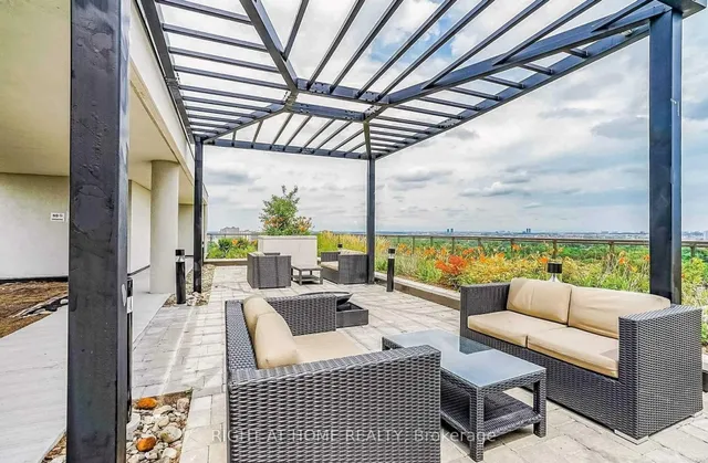 Additional image 19 of 80 Esther Lorrie Dr Unit 817